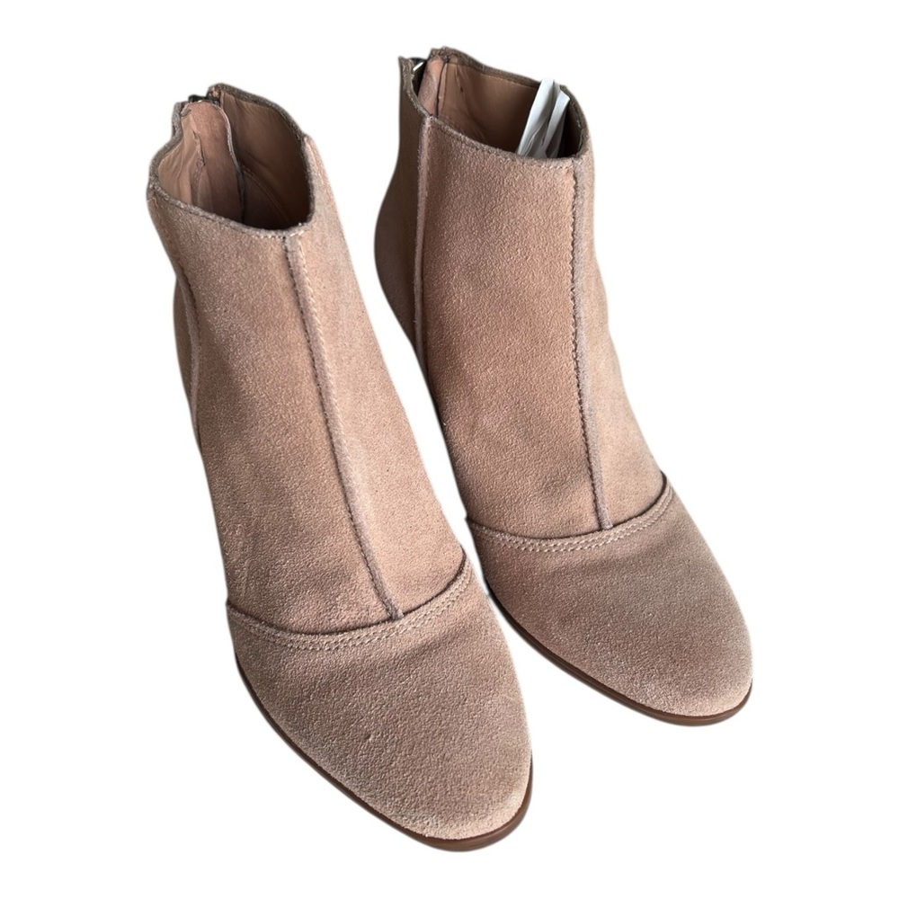 Enzo Angiolini Beige Ankle Suede Booties Size 8.5 - Picture 2 of 8